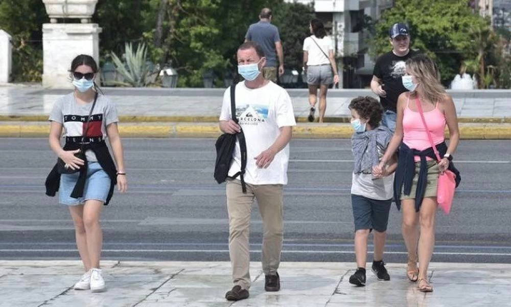 Ο Τσιόδρας θα προτείνει μάσκα παντού, ακόμη και στις "κίτρινες» περιοχές"